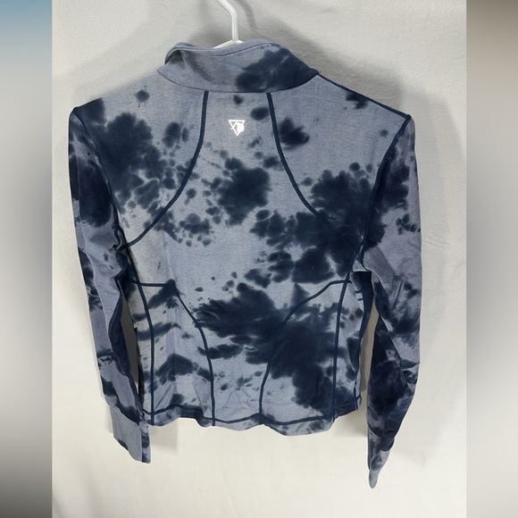 Sweater - Picture 12 of 12